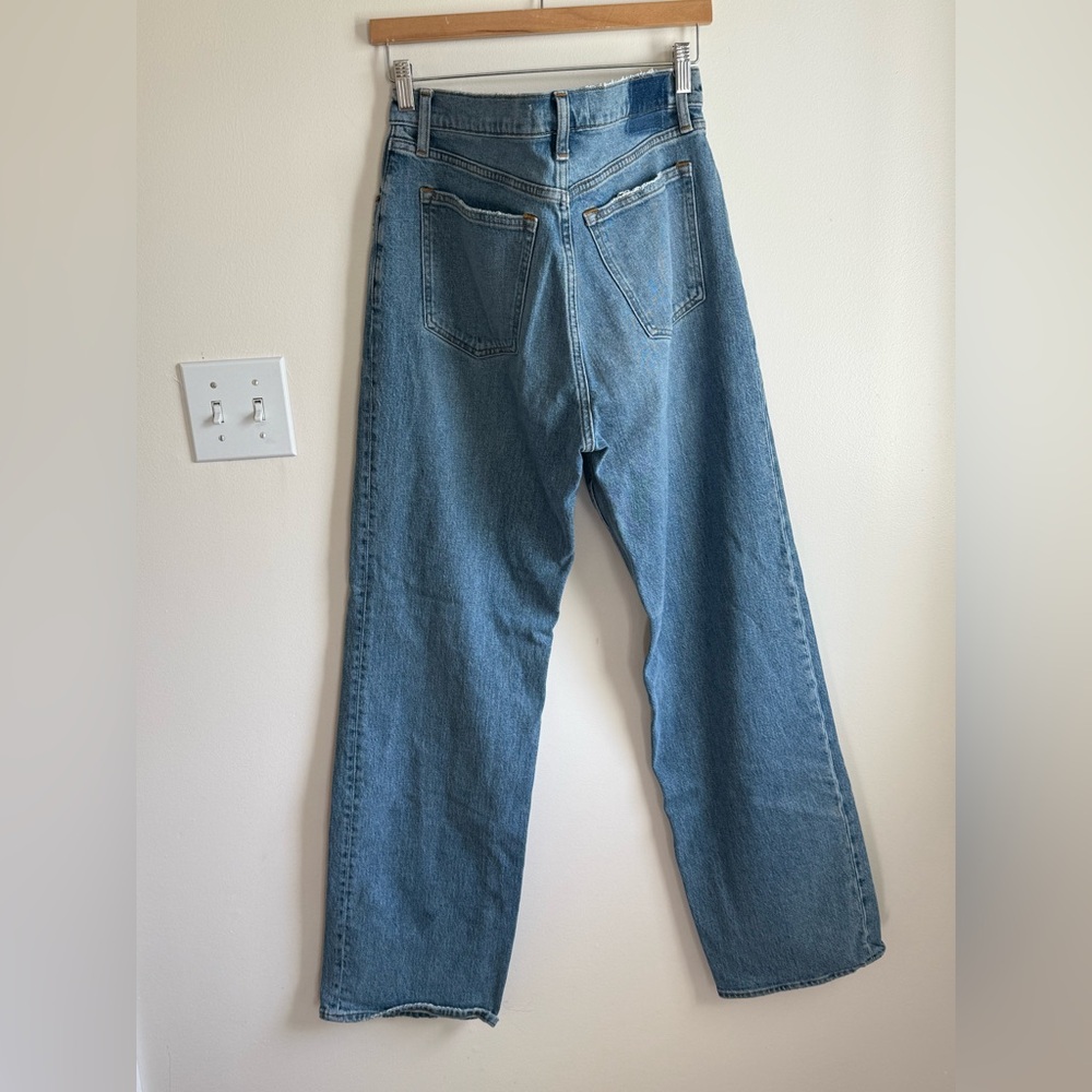 Abercrombie & Fitch 90’s Relaxed High Rise Jean - Picture 2 of 4